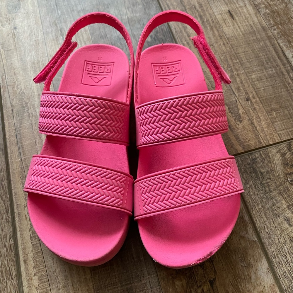 Reef Girls Hot Pink Velcro Strap Sandals